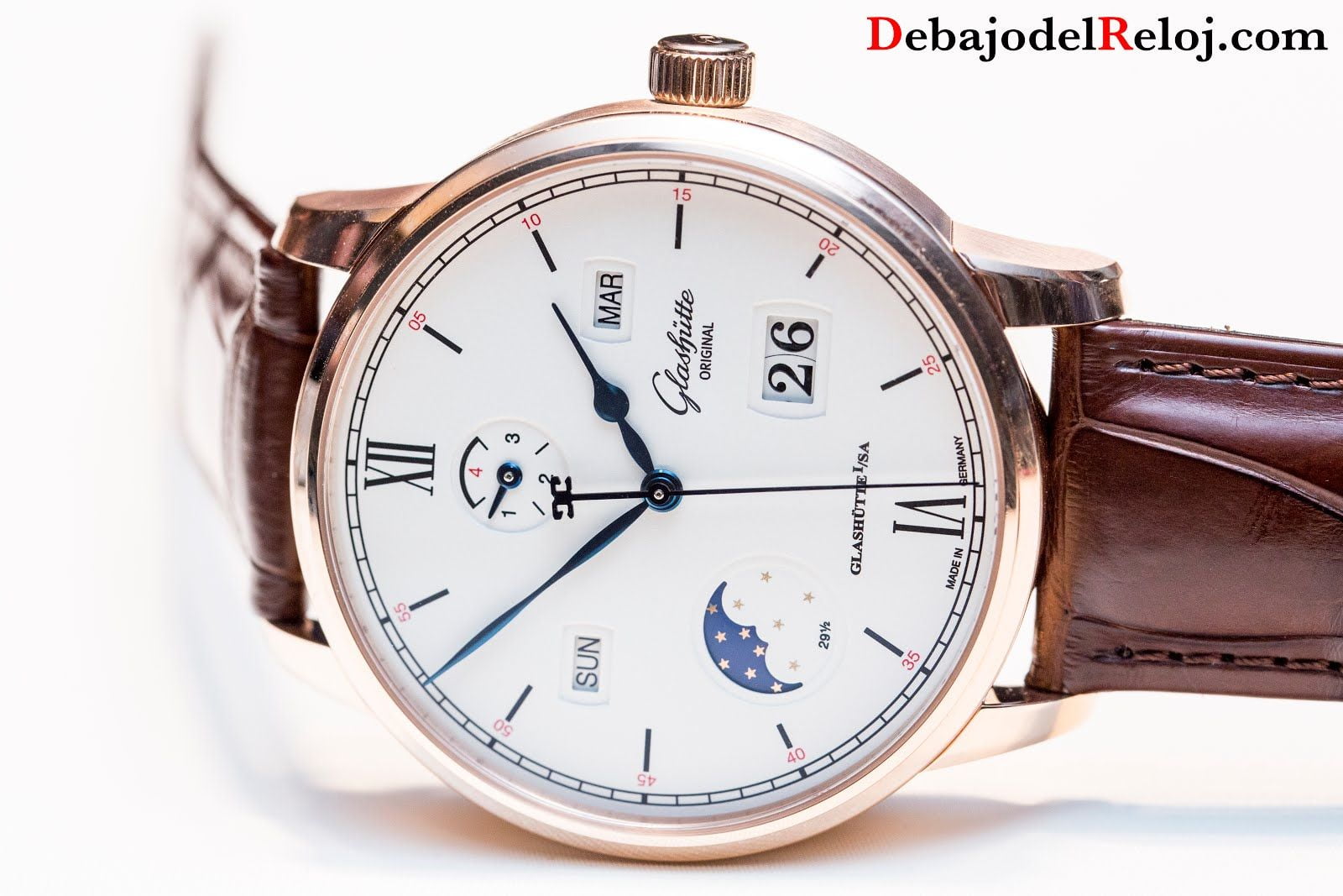 Glashütte Senator Excellence Perpetual Calendar glasu