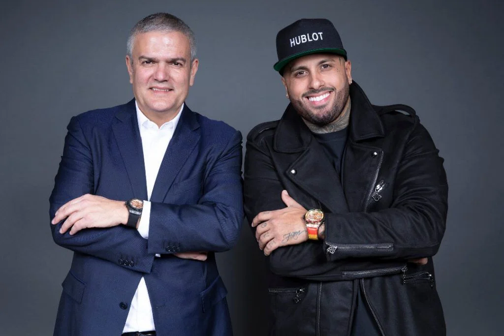 HUBLOT BIG BANG MECA 10 NICKY JAM Debajo del Reloj