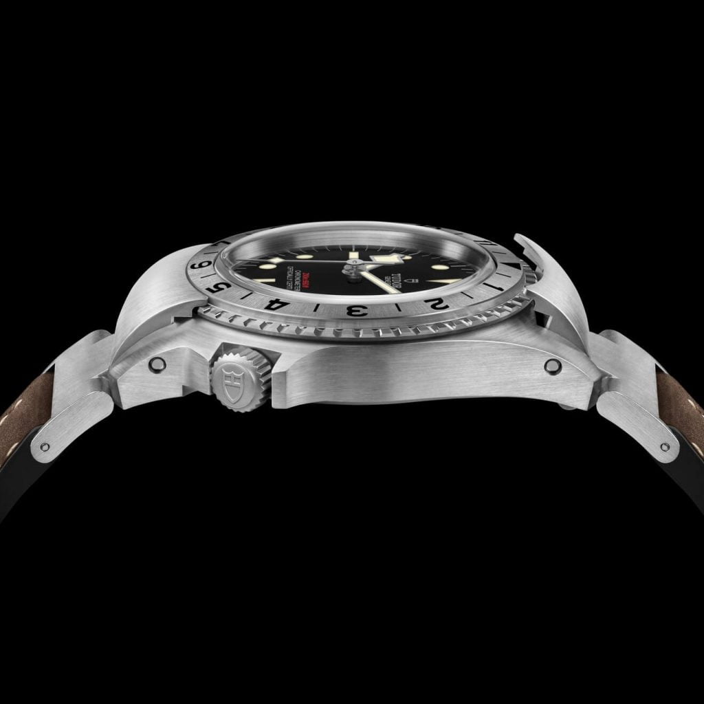 bLACK bAY p01 CAJA LADO