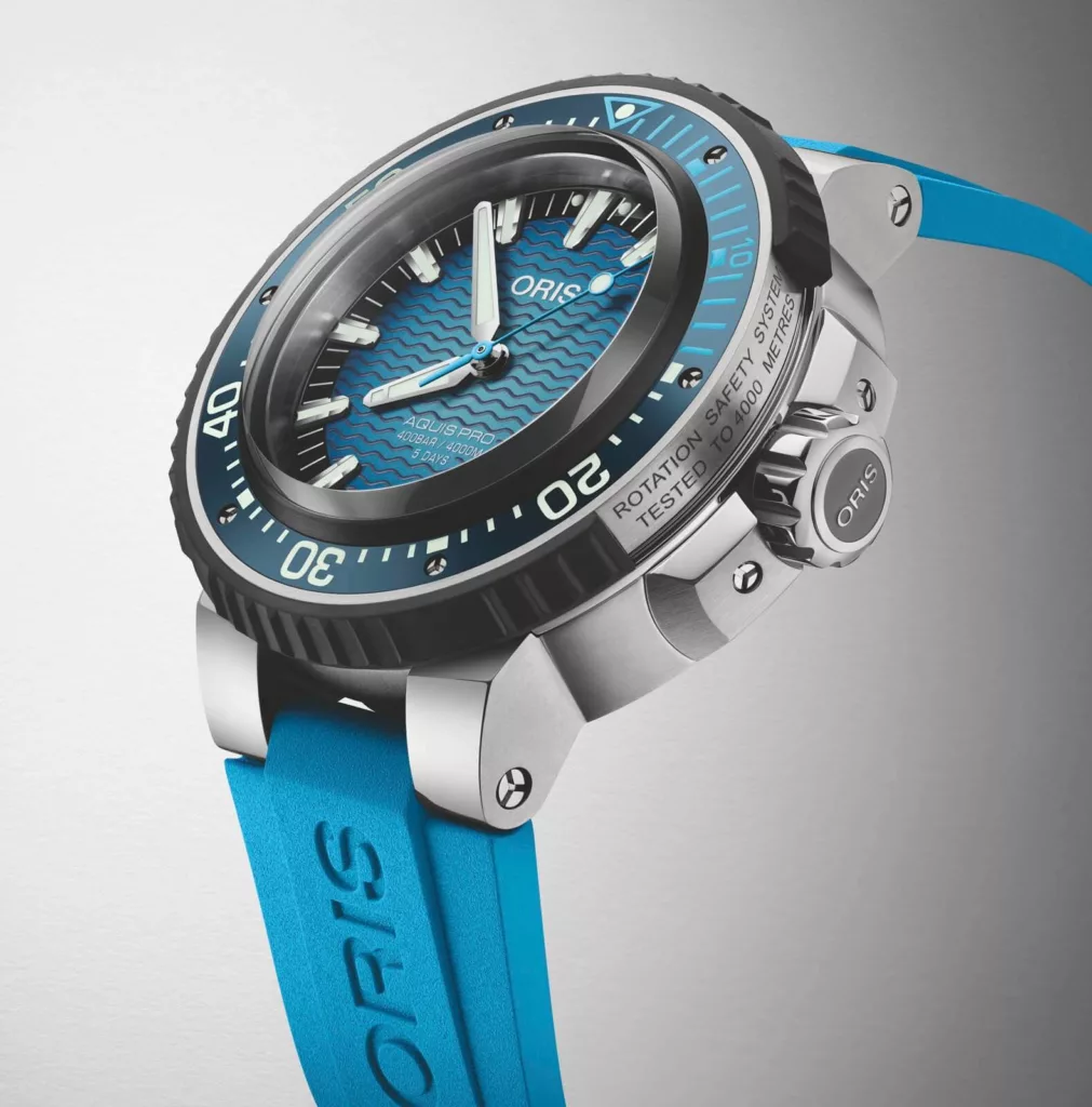 Oris Aquis Pro 4000m Debajo del Reloj